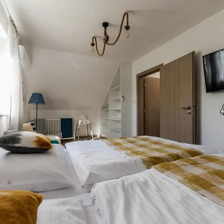 Rekreacni Dum U Jezer, 6 Casa de Férias