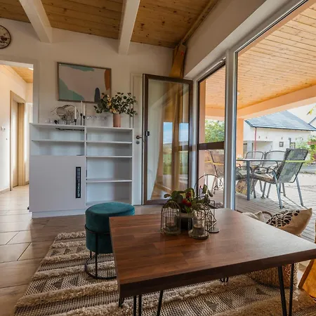 Rekreacni Dum U Jezer, 6 Holiday home *