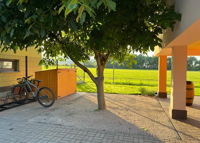 Rekreacni Dum U Jezer, 6 *